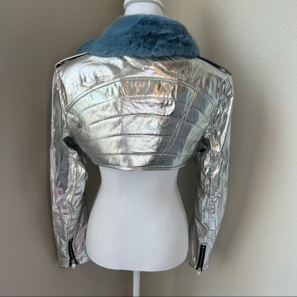 Poster Grl X Dolls Kill Frosty Queen cropped moto jacket size XL NWT - Picture 4 of 12